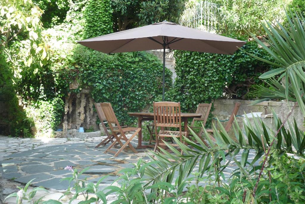 Castel Enchante Bed & Breakfast