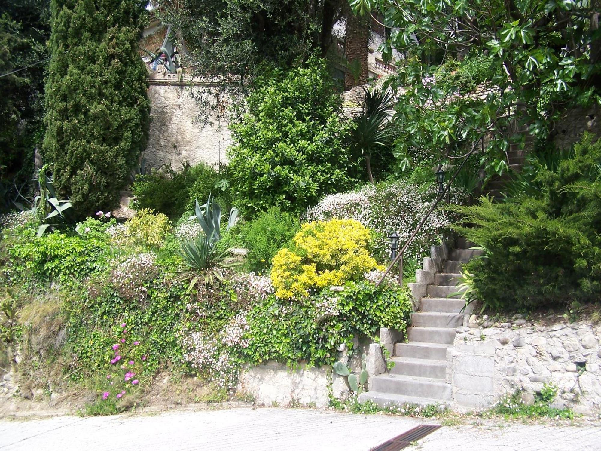 Castel Enchante Nizza