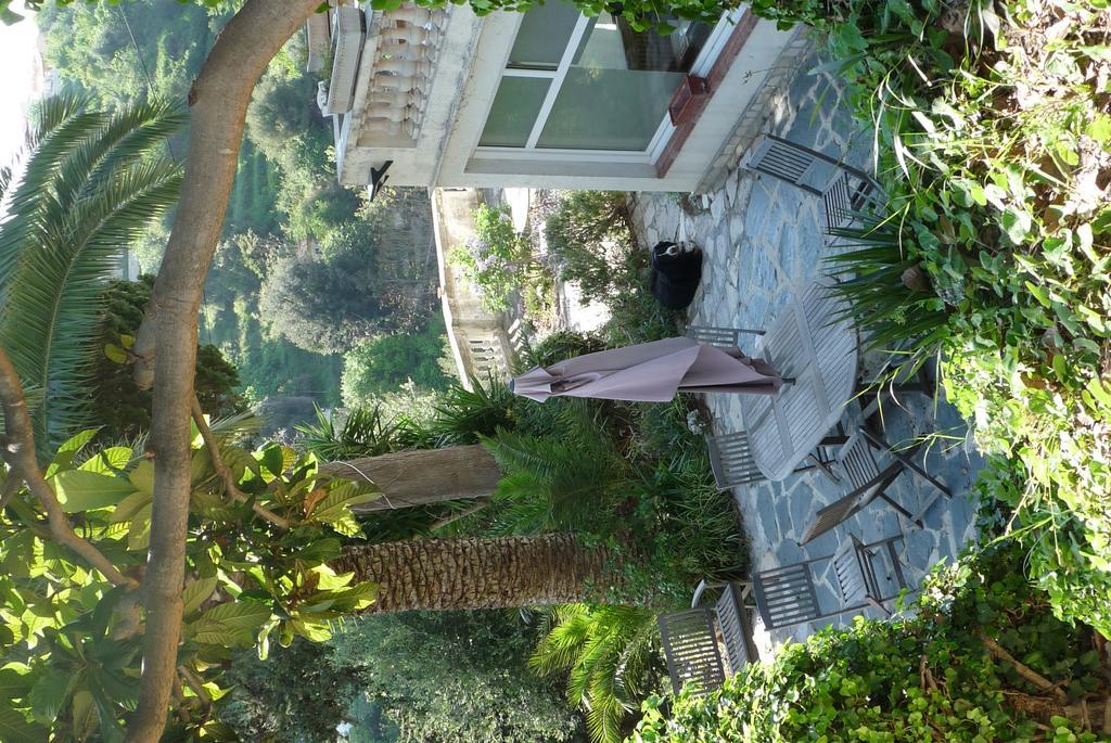 Castel Enchanté Bed and breakfast *